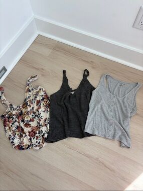 American Eagle Outfitters Floral, dark grey, and Light Gray Tank Top Trio